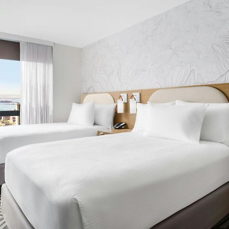 Springhill Suites By Marriott New York Manhattan Chelsea Exterior photo